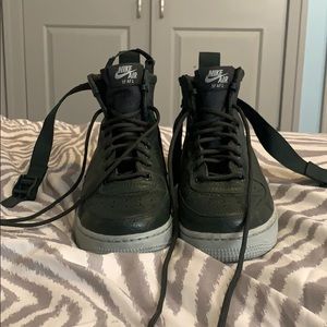 Nike SF Air Force 1 Mid